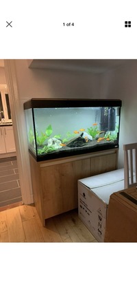 Fluval Roma 200