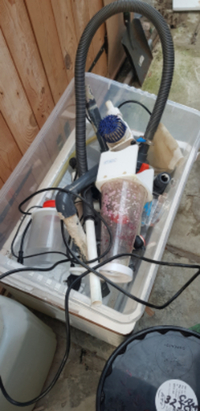 Marine aquarium and equipment