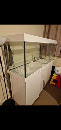 Jewel 450 white fish tank and cabinet.